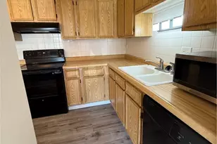 608 Bonnie Brae Dr, Moon/Crescent Twp, PA 15108 - Photo 6