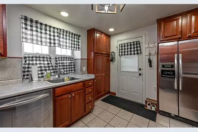 212 Montclair Ave, Pittsburgh, PA 15237 - Photo 4