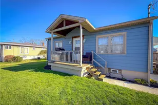 132 Marion Ave, Belle Vernon, PA 15012 - Photo 2