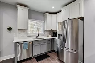 3226 Mary St, Pittsburgh, PA 15203 - Photo 8