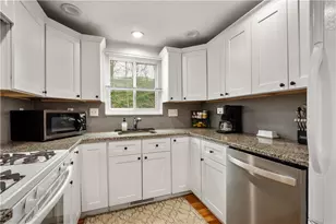 325 Conniston Ave, Pittsburgh, PA 15210 - Photo 8