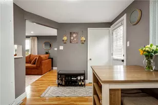 325 Conniston Ave, Pittsburgh, PA 15210 - Photo 10