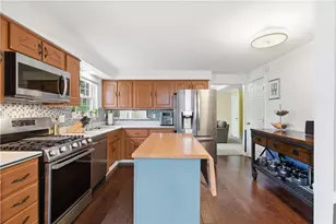 9460 Doral Dr, Pittsburgh, PA 15237 - Photo 12