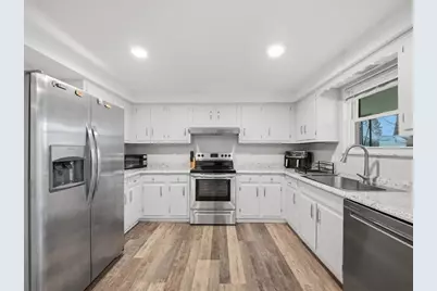 1523 Woodcrest Avenue, Moon/Crescent Twp, PA 15108 - Photo 10