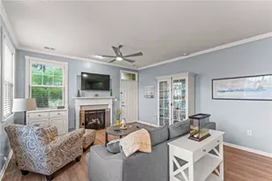 321 Memorial Dr, Cecil, PA 15317 - Photo 4