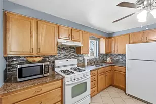 106 Westminster Dr, Pittsburgh, PA 15147 - Photo 10