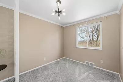 106 Westminster Dr, Pittsburgh, PA 15147 - Photo 8