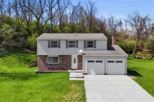 720 Blueberry St, West Mifflin, PA 15122 - Photo 1