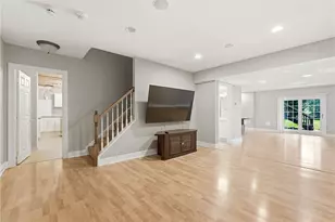 3053 Canterbury Dr, Hampton, PA 15101 - Photo 40