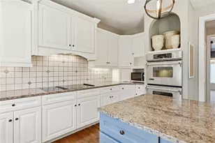 3053 Canterbury Dr, Hampton, PA 15101 - Photo 14