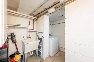 217 Monroe Dr, Pittsburgh, PA 15229 - Photo 30