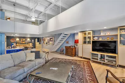 2250 Mary St #204, Pittsburgh, PA 15203 - Photo 4