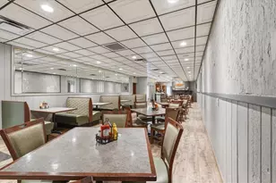 318 New York Ave, Rochester, PA 15074 - Photo 6