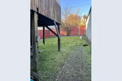 15 Holland Ave, Braddock, PA 15104 - Photo 8
