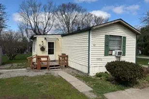 45 Grant St, Fredonia, PA 16124 - Photo 4