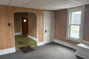 901 Broadway Ave, East Butler Boro, PA 16029 - Photo 6