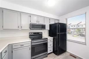 153 Rossmor Ct, Ross Twp, PA 15229 - Photo 14