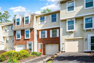 153 Rossmor Ct, Ross Twp, PA 15229 - Photo 2