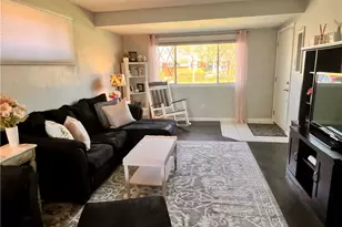 345 Princeton Dr, Pittsburgh, PA 15235 - Photo 14