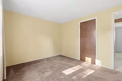 114 Lycoming Dr, Moon/Crescent Twp, PA 15108 - Photo 18