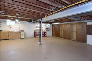 110 Circle Dr, Ross Twp, PA 15237 - Photo 24