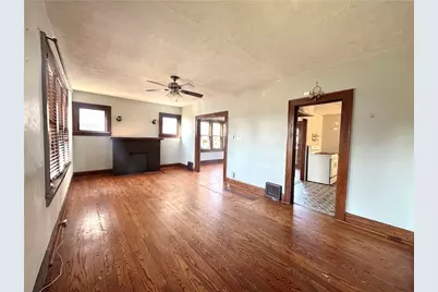 904 W Clayton St, New Castle, PA 16102 - Photo 4