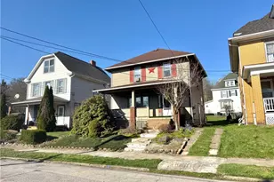 904 W Clayton St, New Castle, PA 16102 - Photo 2