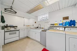 701 Cowan Ave, Jeannette, PA 15644 - Photo 26