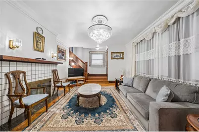 701 Cowan Ave, Jeannette, PA 15644 - Photo 4