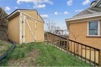 701 Cowan Ave, Jeannette, PA 15644 - Photo 40