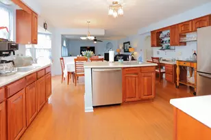 105 Aspen Dr, Brighton Township, PA 15009 - Photo 4