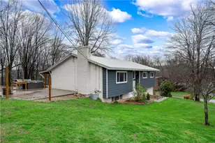 241 La Ray Dr, Center Township, PA 16001 - Photo 34