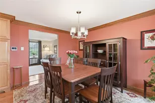 9044 Woodview Dr, Pittsburgh, PA 15237 - Photo 8