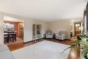 9044 Woodview Dr, Pittsburgh, PA 15237 - Photo 6