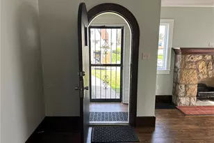 366 White Ave, Sharon, PA 16146 - Photo 2