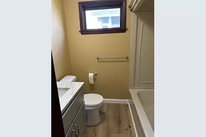 366 White Ave, Sharon, PA 16146 - Photo 22