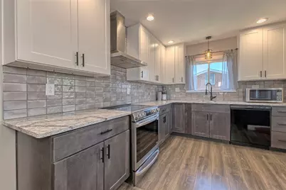 425 Welker St, Jeannette, PA 15644 - Photo 14