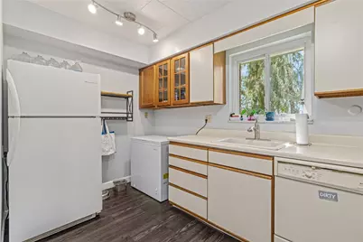 223 Forest Green Drive, Moon/Crescent Twp, PA 15108 - Photo 10