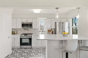 1022 Brintell, Pittsburgh, PA 15201 - Photo 2