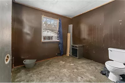 819 Bute Rd, North Union Township, PA 15401 - Photo 10