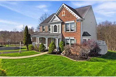 1044 Woodridge Dr, North Strabane, PA 15317 - Photo 2