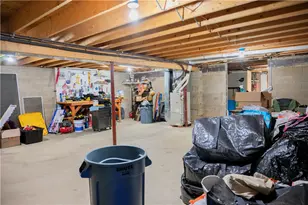 115 Lakeview Dr, Center Township, PA 16001 - Photo 24