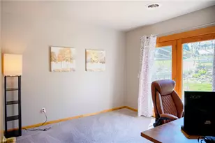 115 Lakeview Dr, Center Township, PA 16001 - Photo 14