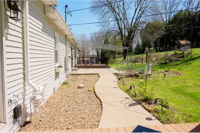 115 Lakeview Drive, Center Township, PA 16001 - Photo 26