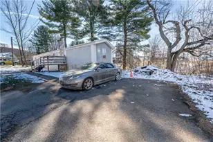 1801 Baldridge Ave, Connellsville, PA 15425 - Photo 2