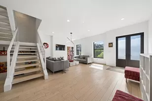 817 Saint James, Pittsburgh, PA 15232 - Photo 18