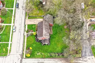 1200 Summit St, White Oak, PA 15131 - Photo 2