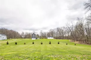 1760 Banning Rd, Perry Township, PA 15426 - Photo 6