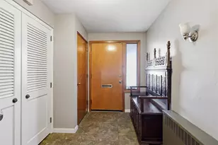 193 Arla Dr, Green Tree, PA 15220 - Photo 6