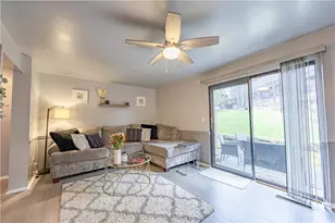 305 Woodbridge Dr, Ross Twp, PA 15237 - Photo 4